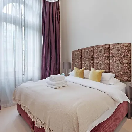 The Artists Hideaway-2 Bed Mezzanine In Paddington *