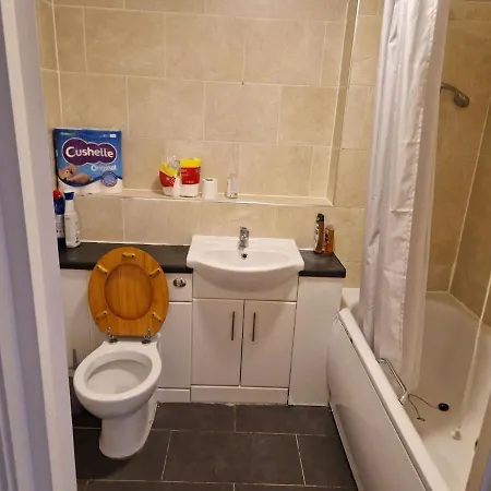 A Discreet Flat For The Family.