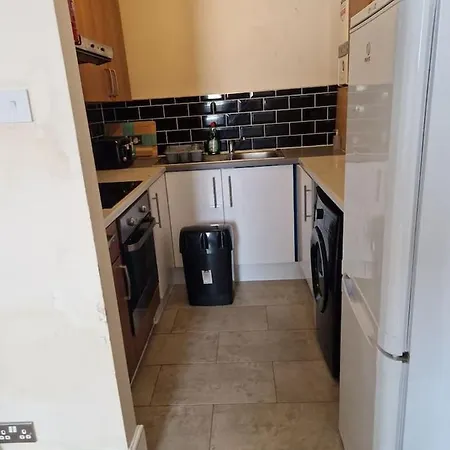 Apartment A Discreet Flat For The Family. London