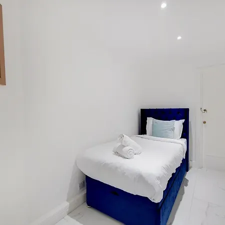Pc Residences * London