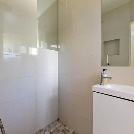 Apartment 29 Smithwood Close London