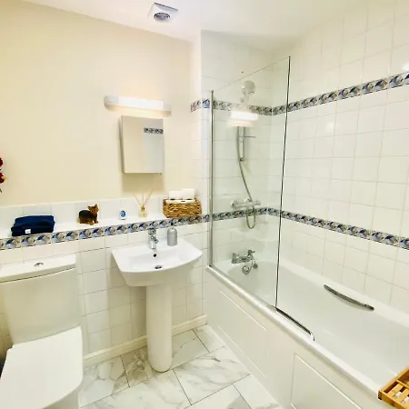 Best Deal - 1bed In Canary Wharf With Parking *