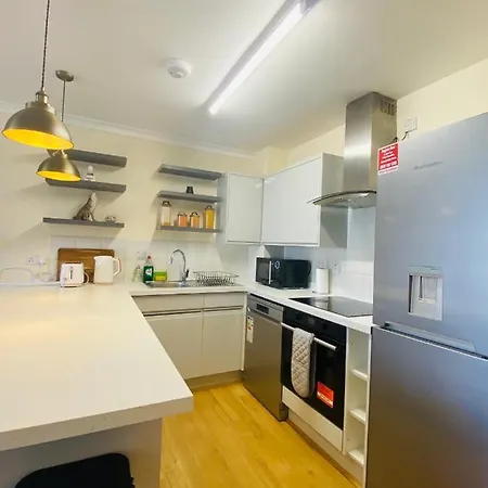 Best Deal - 1bed In Canary Wharf With Parking