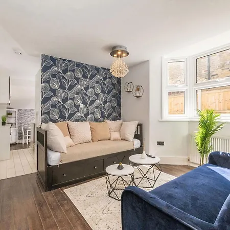 Cosy Near The Eye * London