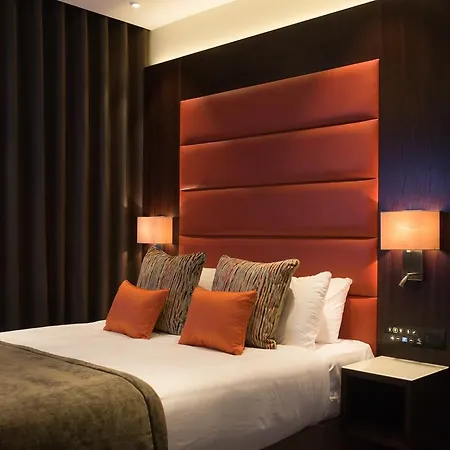 St George's - Wembley 4*