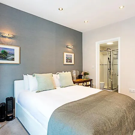 Stunning Flat In The Heart Of Parsons *