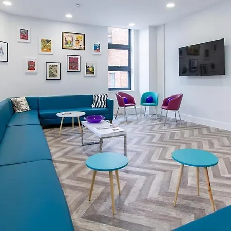 Apartment Stunning Modern At Seven Sisters Located In *