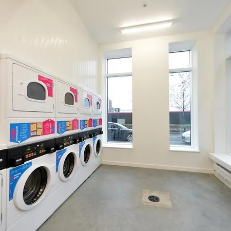 For Students Only Spacious At Flinders House Located In London