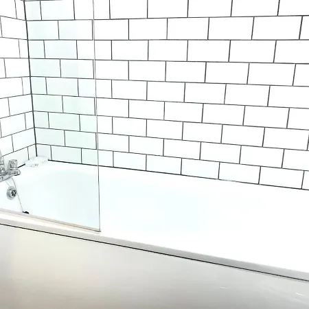 Flat In London- Modern 2 Bedroom Near Wembley Apartamento *