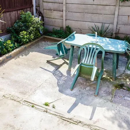 Casa vacanze Stylish 4bd House With Private Garden - Stratford Londra