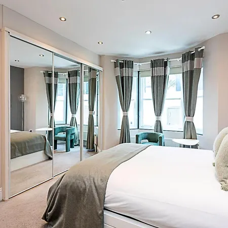 Stunning Flat In The Heart Of Parsons *