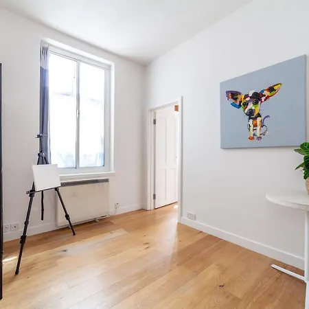 Fantastic Floor 1 Bedroom Loft Flat In Fitzrovia *