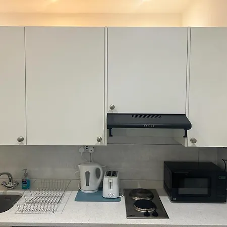 Apartment Queenstown Road Studio Flat *
