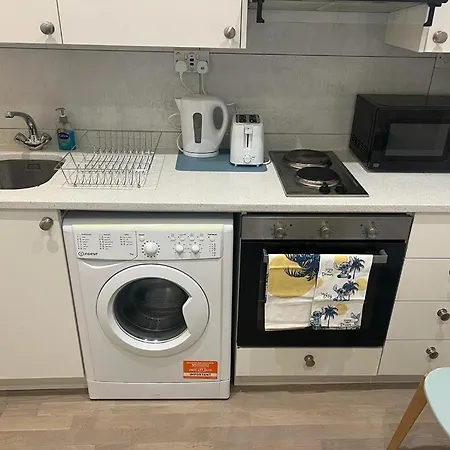 Queenstown Road Studio Flat Apartment *