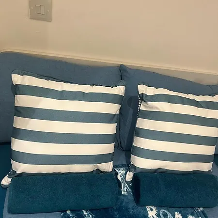 Queenstown Road Studio Flat London