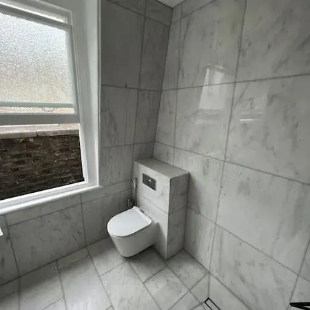 Apartment Beautiful London
