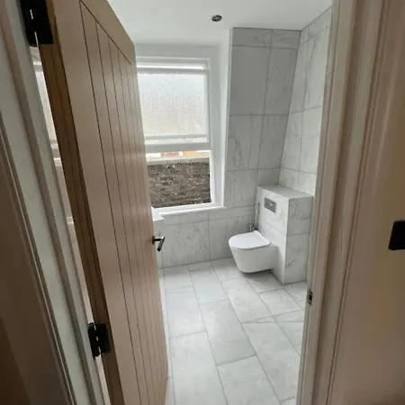 Apartment Beautiful London