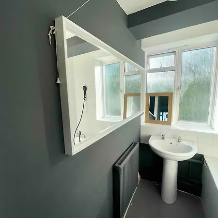Stylish 2 Bedroom Flat In Angel Location London