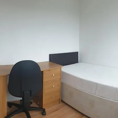 Habitación en casa particular Elephant & Castle - Zone 2 - Private - Shared Bathroom Londres