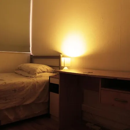 Habitación en casa particular Elephant & Castle - Zone 2 - Private - Shared Bathroom *