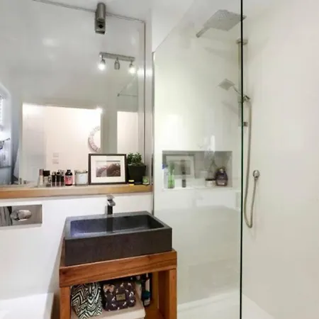 Chetwynd Paradise Apartment London