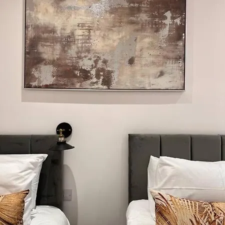 Star Finchley Road 1-bed Sanctuary Apartment