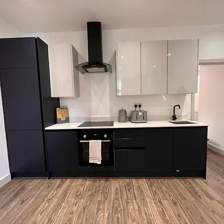 Star Finchley Road 1-bed Sanctuary London