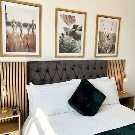 Lovely 3 Bedrooms Flat London