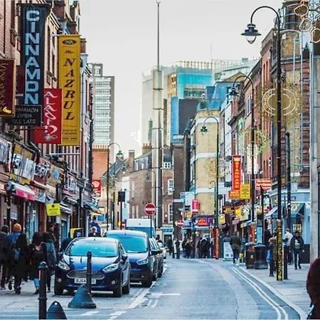 Trendy 2bed Flat Bethnal * London