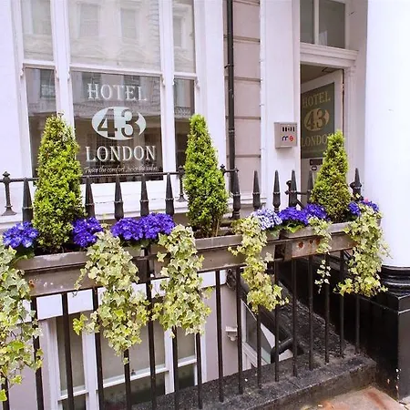 Nox Kensington Gardens Aparthotel 4*