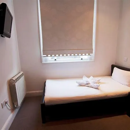 Aparthotel Nox Kensington Gardens 4*