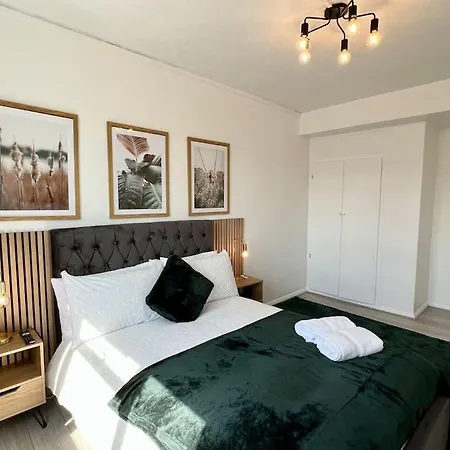 Lovely 3 Bedrooms Flat