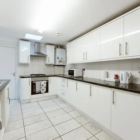Plaistow Cosy Double - 8 * London