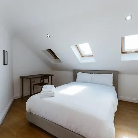 Plaistow Cosy Double - 8 * London