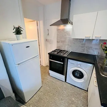 2 Bed Flat In The Heart Of Marylebone Apartment