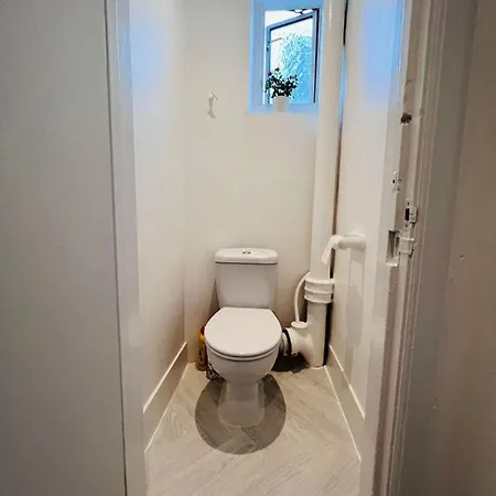 2 Bed Flat In The Heart Of Marylebone *