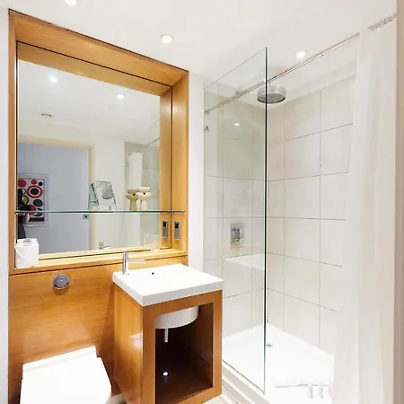 The Jasper Walk Escape - Charming 2bdr Flat With Balcony *