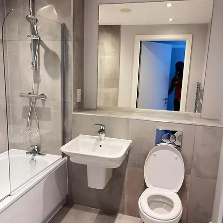 Apartment Executive Luxury Stays 3