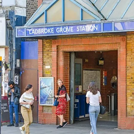 Ladbroke Grove - 2 Bed Near Portobello & Golborne Road London