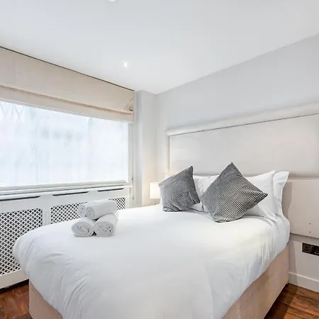 Apartment Stylish 2bd Flat Opposite Harrods Prime Location *