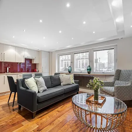 Stylish 2bd Flat Opposite Harrods Prime Location *