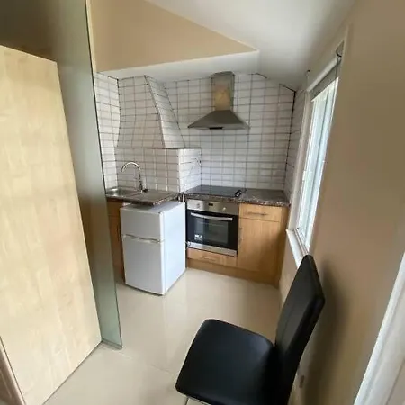Apartment To Let In Covent Garden With Kitchen *