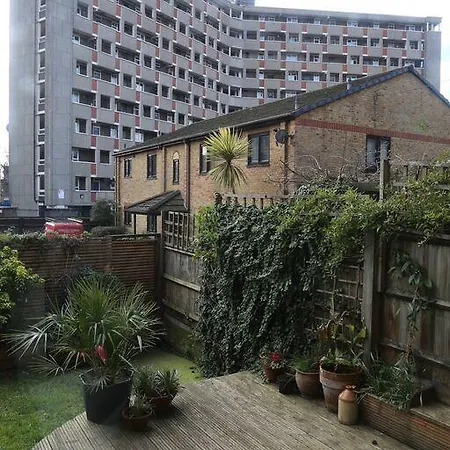 Shoreditch 1 With Garden Apartment *