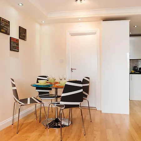 Kings Cross Apartment