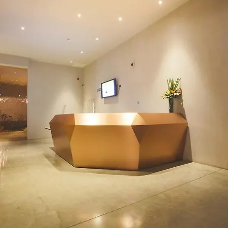 Belvedere Olympic One Eighty Apartment *