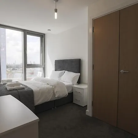 Belvedere Olympic One Eighty Apartment *