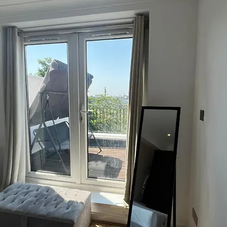 Comfy 2 Bedroom - Finchley Road, Apartment