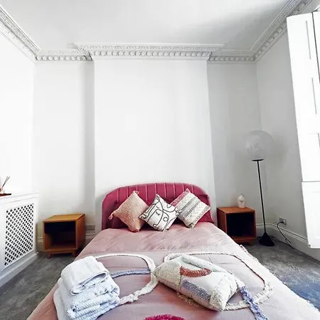 New Marylebone Gem/one Bedroom London