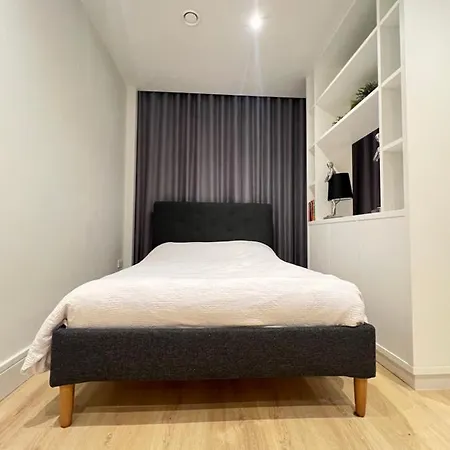 Lhr Apartment *