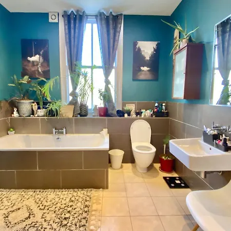 3bed 2bath Poplar Townhouse London
